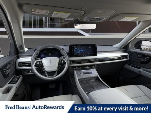 New 2026 Lincoln Aviator AWD image 11