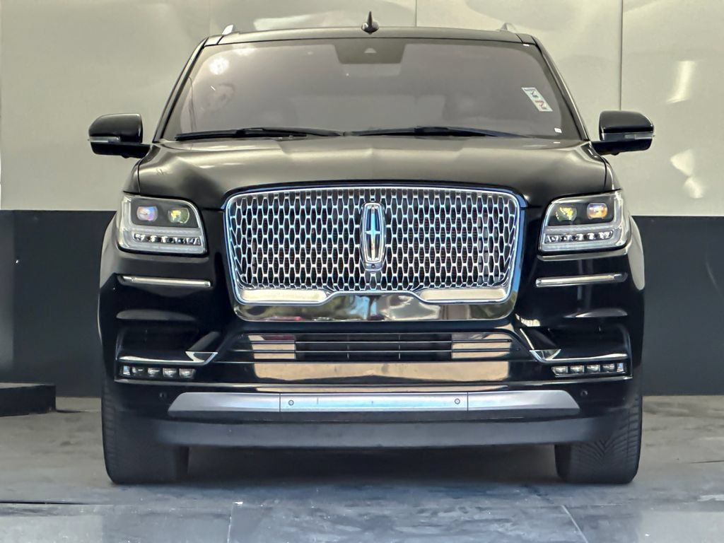 Used 2020 Lincoln Navigator Reserve AWD/4WD image 8