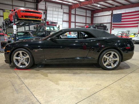 Used 2013 Chevrolet Camaro SS w/ RS Package RWD image 21