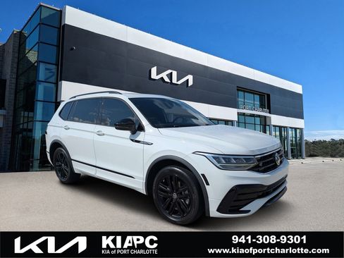 Used 2022 Volkswagen Tiguan SE R-Line FWD image 1