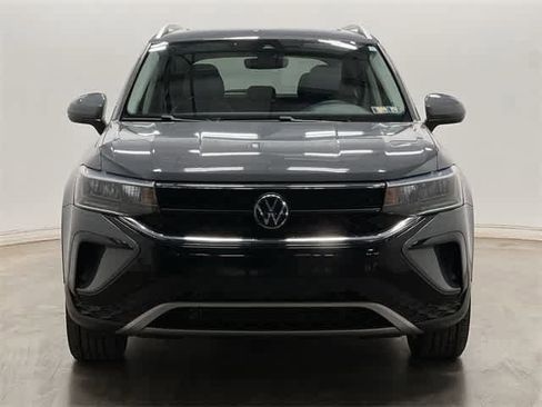 Certified 2023 Volkswagen Taos SE image 29