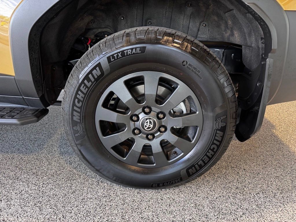 Certified 2025 Toyota Land Cruiser w/ Premium Package AWD/4WD image 18
