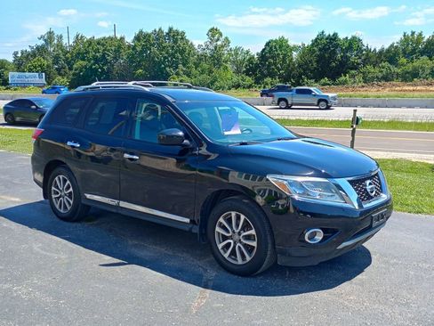 Used 2014 Nissan Pathfinder SL w/ SL Premium Package AWD/4WD image 7