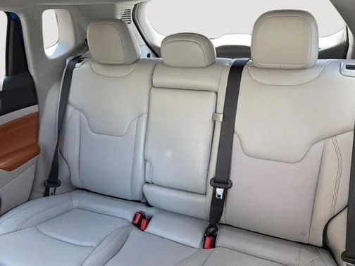 Used 2022 Jeep Compass Limited AWD/4WD image 12