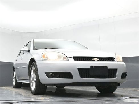 Used 2014 Chevrolet Impala LTZ image 41