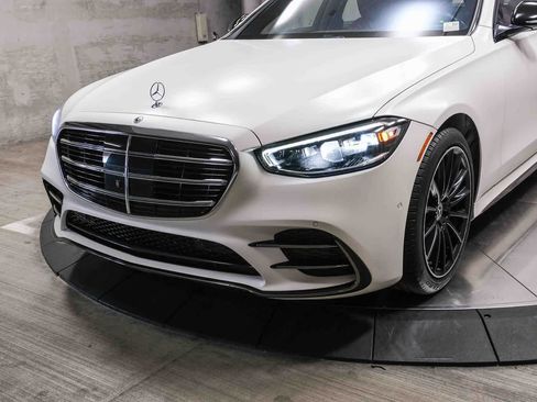 Certified 2023 Mercedes-Benz S 580e 4MATIC Sedan image 11