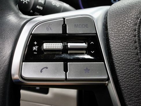 Used 2024 Kia Telluride EX w/ EX Captain's Chair Package FWD image 28