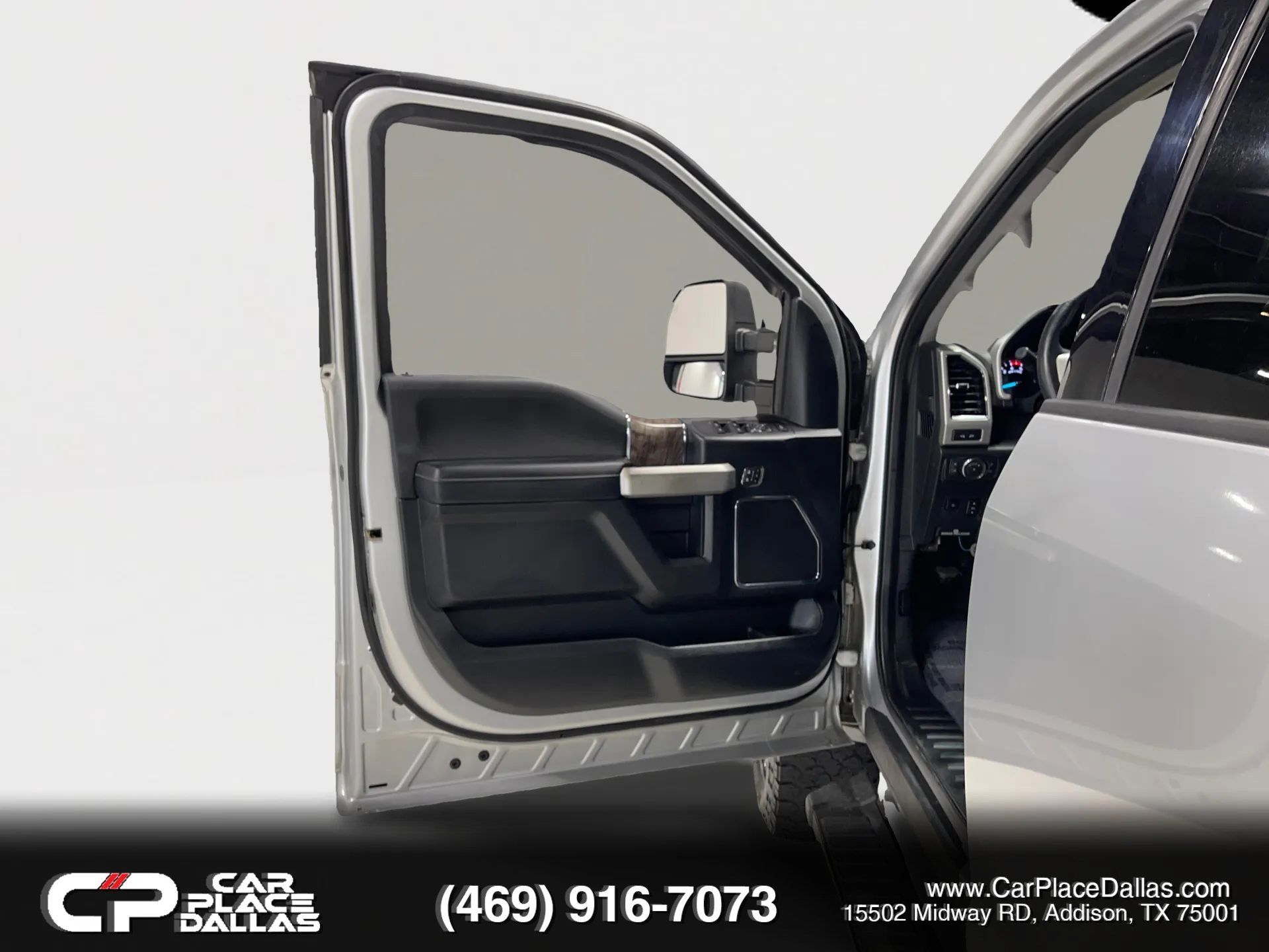 Used 2019 Ford F250 Lariat w/ Lariat Ultimate Package AWD/4WD image 15