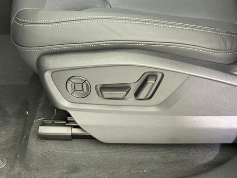 New 2026 Audi Q8 Premium Plus image 15