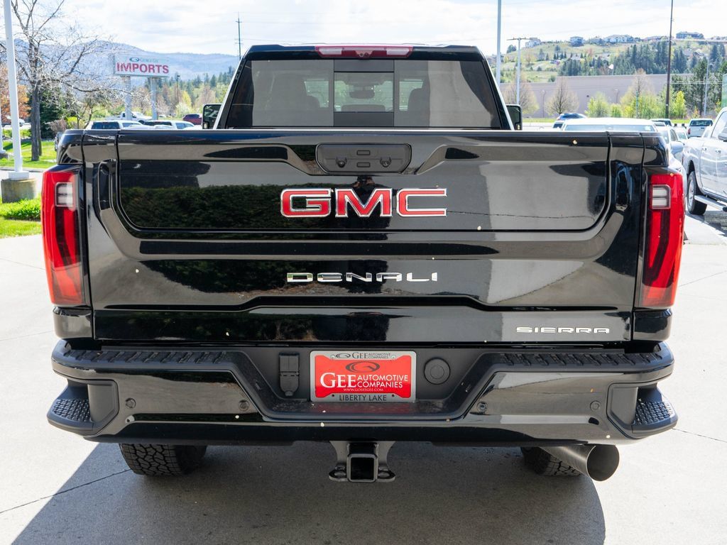 New 2026 GMC Sierra 3500 Denali w/ Denali Reserve Package AWD/4WD image 6