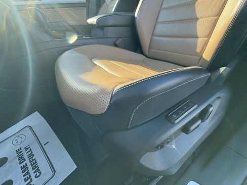 Used 2022 Volkswagen Atlas Cross Sport SEL Premium R-Line image 34