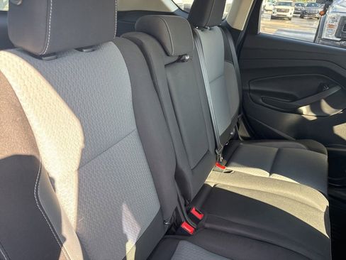 Used 2019 Ford Escape SE image 35