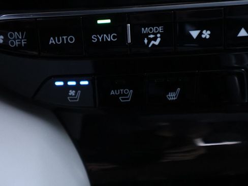 Used 2024 Acura MDX SH-AWD w/ Advance Package image 25
