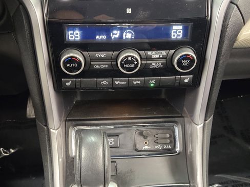 Used 2020 Subaru Ascent Premium w/ Convenience Package image 20