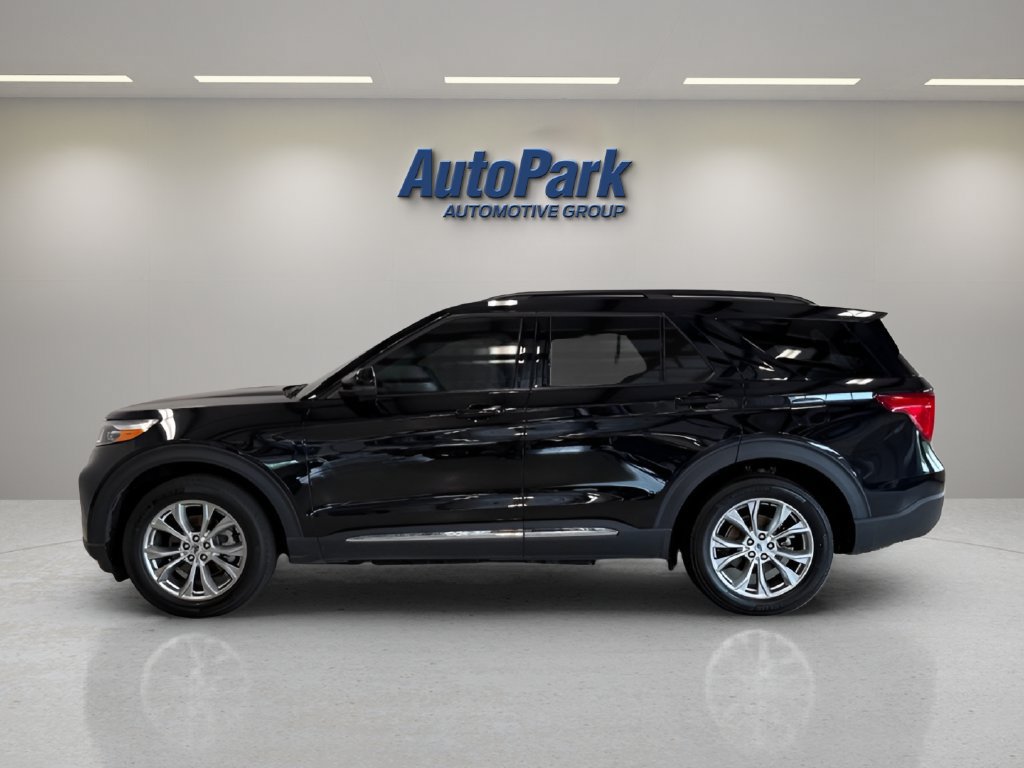 Used 2024 Ford Explorer XLT w/ Equipment Group 202A AWD/4WD image 4