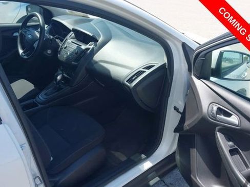 Used 2017 Ford Focus SE image 5