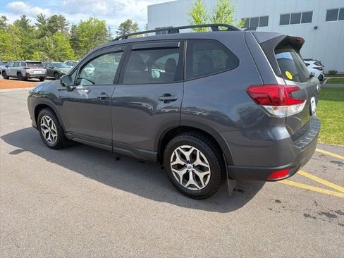 Used 2023 Subaru Forester Premium AWD/4WD image 7