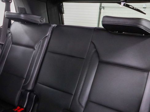 Used 2022 GMC Yukon Denali AWD/4WD image 29