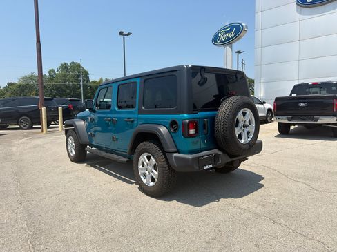 Used 2020 Jeep Wrangler Unlimited Sport S AWD/4WD image 3