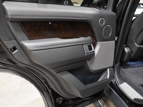 Used 2022 Land Rover Range Rover image 22