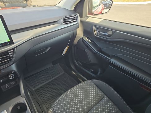 New 2026 Ford Escape Active w/ Tech Pack #1 FWD image 11
