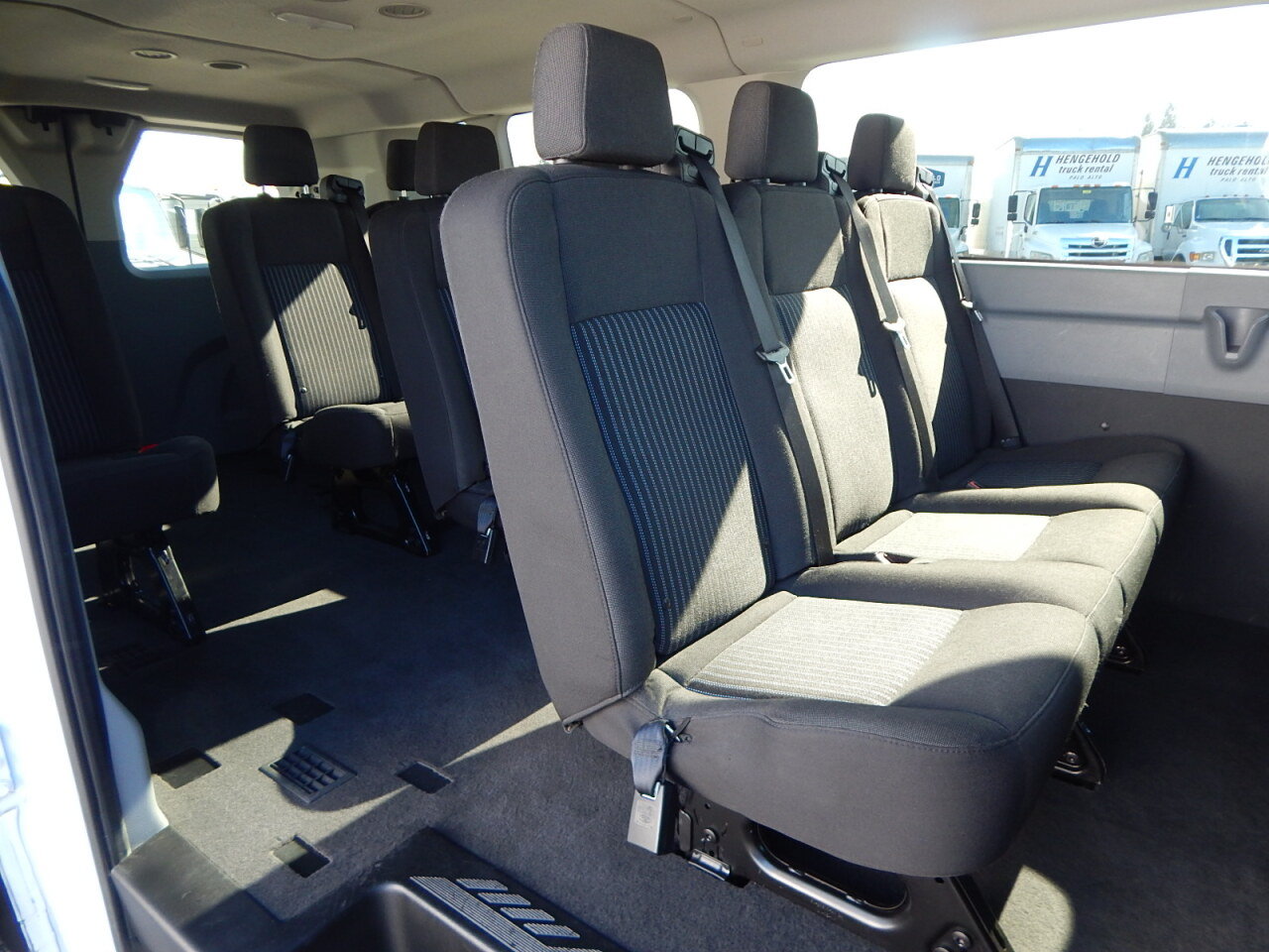 Used 2018 Ford Transit 350 XL RWD image 3