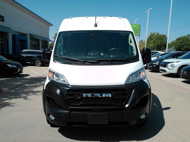 Used 2025 RAM ProMaster 3500 FWD image 2