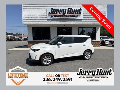 Used 2025 Kia Soul LX w/ LX Technology Package