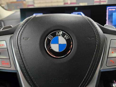 Used 2024 BMW X7 xDrive40i AWD/4WD image 26