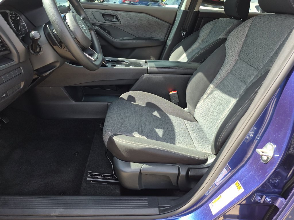 Used 2021 Nissan Rogue S FWD image 14