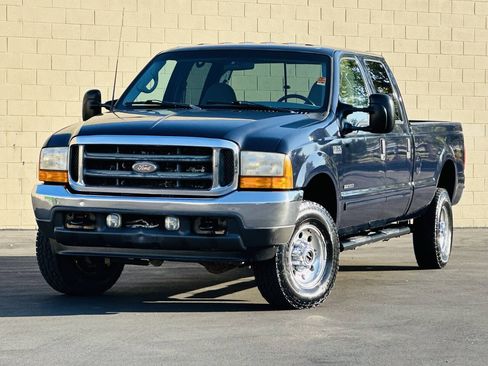 Used 2001 Ford F350 XLT AWD/4WD image 2
