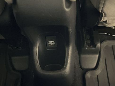 Used 2016 Honda HR-V EX image 16