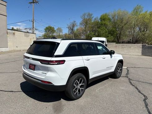 New 2025 Jeep Grand Cherokee Limited w/ Trailer Tow Package image 8