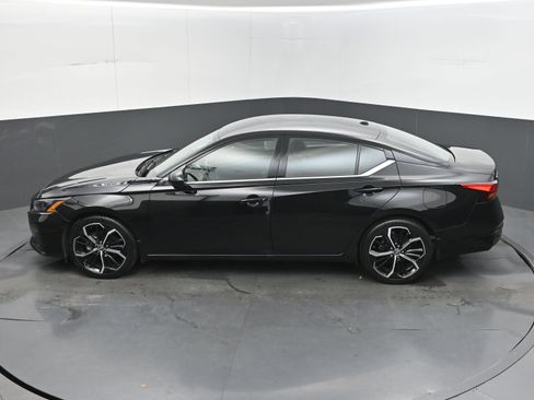 Certified 2025 Nissan Altima 2.5 SR FWD image 30