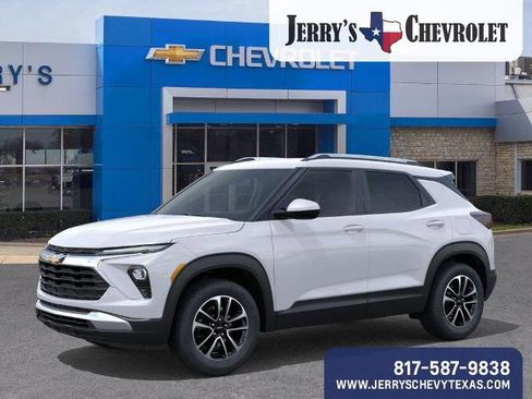 New 2026 Chevrolet TrailBlazer LT image 2