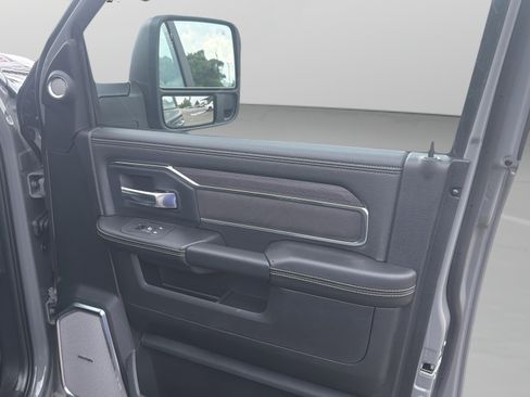 New 2026 RAM 3500 Laramie AWD/4WD image 22