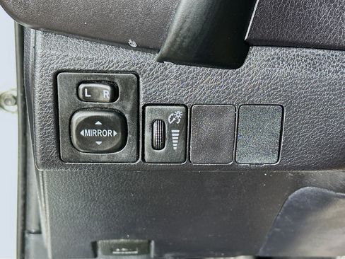 Used 2017 Toyota Corolla SE 50th Anniversary image 17