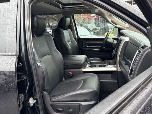 Used 2017 RAM 1500 Laramie w/ Convenience Group image 25