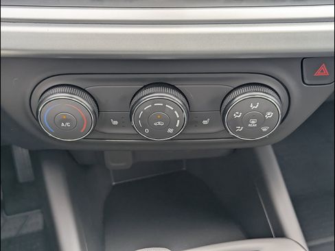 New 2026 Chevrolet Trax LS w/ LS Convenience Package FWD image 24