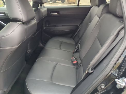 Used 2023 Toyota Corolla Cross XLE image 27