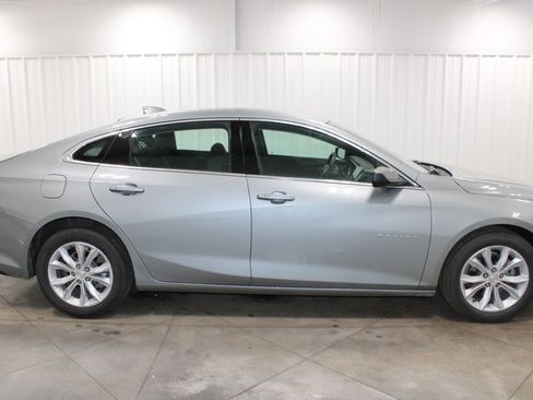 Used 2025 Chevrolet Malibu LT FWD image 11