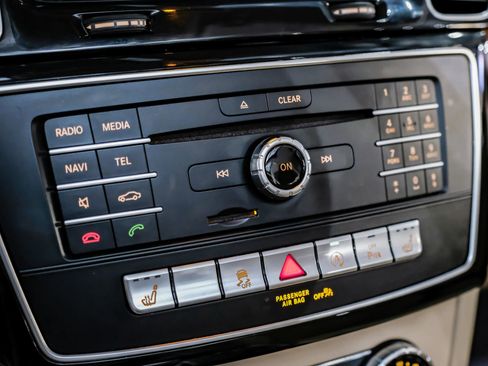 Used 2019 Mercedes-Benz GLS 450 4MATIC w/ Premium 1 Package image 32