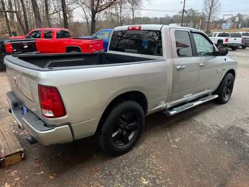 Used 2018 RAM 1500 Big Horn image 4