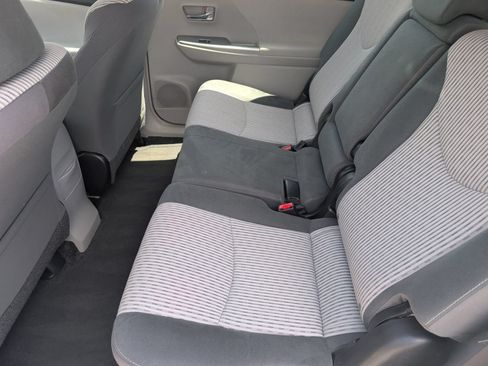 Used 2015 Toyota Prius V Three FWD image 11