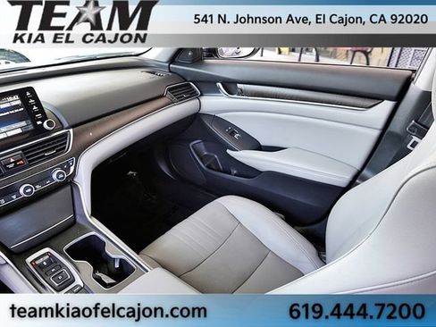 Used 2020 Honda Accord Touring image 21