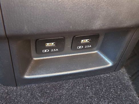 Used 2023 MAZDA CX-9 Touring image 19