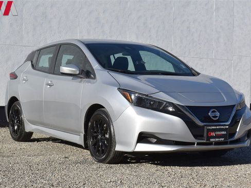 Used 2022 Nissan Leaf S image 1