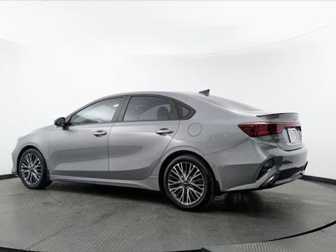 Used 2022 Kia Forte GT-Line w/ GT-Line Premium Package FWD image 6