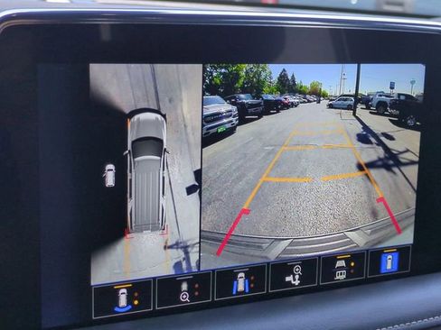 Certified 2022 Chevrolet Tahoe Premier w/ Premium Package AWD/4WD image 15