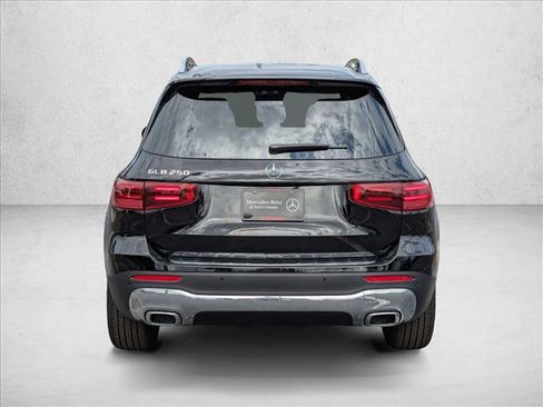 Certified 2026 Mercedes-Benz GLB 250 image 7